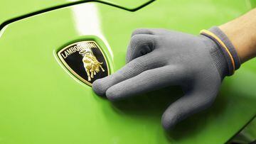 ¿Cómo Lamborghini pasó de producir unos cuántos autos a miles de unidades?