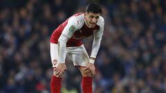 (FILES) This file photo taken on January 10, 2018 shows Arsenal&#039;s Chilean striker Alexis Sanchez takes a break during the English League Cup semi-final first leg football match between Chelsea and Arsenal at Stamford Bridge in London on January 10, 2
