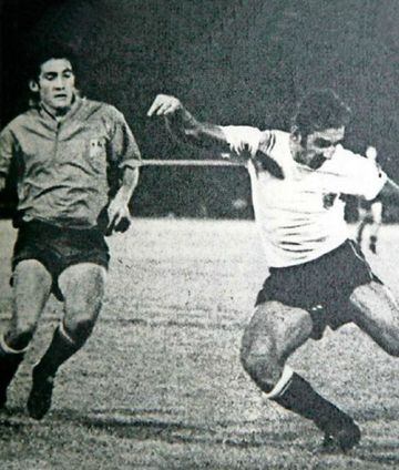 Colo Colo y Uni&oacute;n Espa&ntilde;ola en la final del torneo 1970.