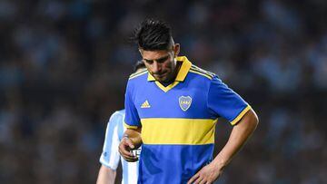 AVELLANEDA, ARGENTINA - AUGUST 14: Carlos Zambrano of Boca Juniors looks on during a Liga Profesional 2022 match between Racing Club and Boca Juniors at Presidente Peron Stadium on August 14, 2022 in Avellaneda, Argentina. (Photo by Marcelo Endelli/Getty Images)