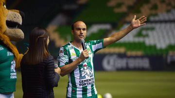El m&aacute;ximo goleador de Estados Unidos fue presentado oficialmente como nuevo refuerzo del conjunto esmeralda para el Torneo Clausura 2018.