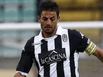 El ex futbolista italiano pasó por equipos como el Siena, Sampdoria y Torino de la Serie A de Italia.