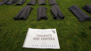 Más de mil bolsas para cadáveres cubrieron el National Mall a las afueras del Congreso de EE. UU., como protesta para pedir reformas a la ley de armas.