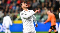 WARSAW, POLAND - OCTOBER 11: Eden Hazard of Real Madrid gestures during the UEFA Champions League group F match between Shakhtar Donetsk and Real Madrid at The Marshall Jozef Pilsudski's Municipal Stadium of Legia Warsaw on October 11, 2022 in Warsaw, Poland. (Photo by Mateusz Slodkowski/DeFodi Images via Getty Images)