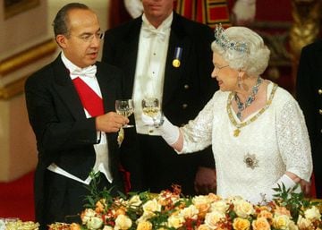 Felipe Calderón y la reina Isabel II