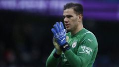 Soccer Football - Premier League - Manchester City v Wolverhampton Wanderers - Etihad Stadium, Manchester, Britain - December 11, 2021 Manchester City&#039;s Ederson applauds fans after the match REUTERS/Craig Brough EDITORIAL USE ONLY. No use with unauth