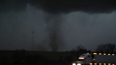 El Servicio Meteorol&oacute;gico Nacional alerta sobre una amenaza clim&aacute;tica &ldquo;extrema&rdquo; en Estados Unidos. Se aproximan tormentas, tornados nocturnos y m&aacute;s.