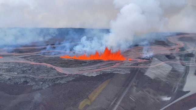 Mauna Loa Volcano Eruption Live Latest News And Updates From Hawaii