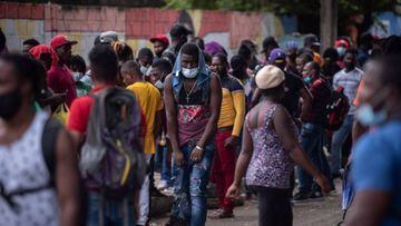 INM critica “mentiras y manipulación” de líder de caravana migrante