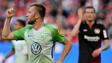 Alario marca pero el Wolfsburgo le amarga la tarde