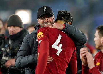 Liverpool manager Jürgen Klopp celebrates with Virgil van Dijk.