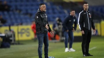 García Pimienta: "Si el Estadio Gran Canaria fuera más grande, vendría todavía más gente"