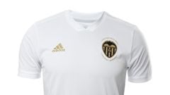 Made by Adidas, Valencia opt for a clean and clutter-free shirt to celebrate their centenary in 2019. Available via ValenciaCF.Com
