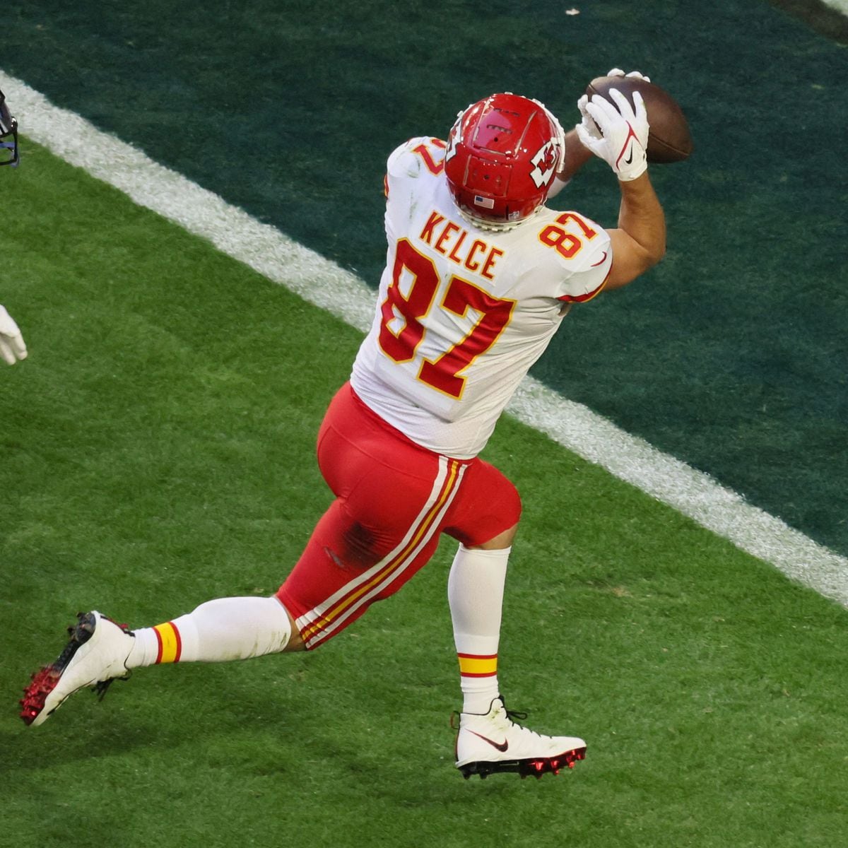 Kansas City chiefs run out to Super Bowl tomahawk chop despite headdress  ban