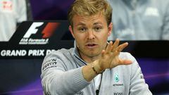 Mercedes&#039;s German driver Nico Rosberg gestures during a press conference at the Monaco street circuit in Monte-Carlo on May 25, 2016, four days ahead of the Monaco Formula One Grand Prix. / AFP PHOTO / Jean-Christophe MAGNENET