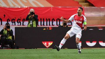 Monaco&#039;s Colombian forward Falcao celebrates after scoring a goal during the French L1 football match between AS Monaco and Amiens SC on May 18, 2019 at the Louis II stadium in Monaco. (Photo by YANN COATSALIOU / AFP)