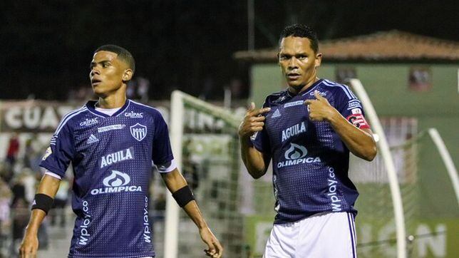 El resurgir de Carlos Bacca: Goleador del FPC