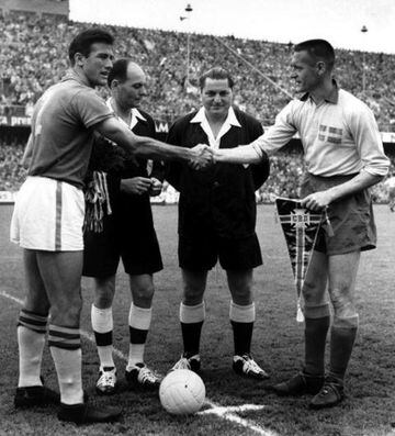 Los suecos aprovecharon su mundial en 1958 para pelear por el título, pero en la final se encontraron con el gran Brasil de Pelé y cayeron por 5-2.