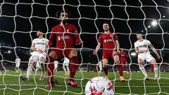 Liverpool de Jürgen Klopp se encargó de golear a domicilio al Leeds United de Brenden Aaronson y Weston McKennie, con lo que se acercan a 'Europa'.