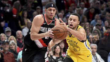 Los hermanos Curry se han enfrentado dentro de la NBA, siendo Stephen el que ha tenido una carrera más sobresaliente, al ganar 3 anillos de campeonato.