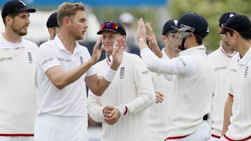 Britain Cricket - England v Sri Lanka - Second Test - Emirates Durham ICG - 29/5/16  England's Stuart Broad celebrates taking the wicket of Sri Lanka's Sutanga Lakmal  Action Images via Reuters / Jason Cairnduff  Livepic  EDITORIAL USE ONLY.