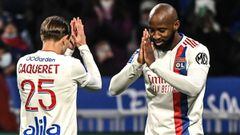 Moussa Demb&eacute;l&eacute;, jugador del Lyon, celebra su gol contra el Niza.