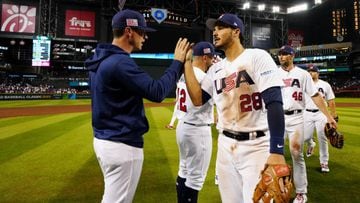 Will Smith scores on a wild pitch, 04/30/2023