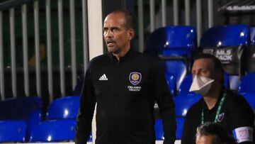 El entrenador de Orlando City ser&aacute; parte del sorteo de la Concacaf Champions League, por lo que se dio el tiempo de hablar del nivel de los clubes de Honduras y Costa Rica.