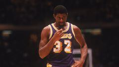 <b>- Años en la NBA:</b> 1979-1996 <br> <b>- Equipos:</b> Los Angeles Lakers <b>- Medias de su carrera:</b> 19,5 puntos, 7,2 rebotes, 11,2 asistencias <br> <b>- Mejor temporada:</b> (1986-87) 23,9 puntos, 6,3 rebotes, 12,2 asistencias. <br> <b>- Méritos:<