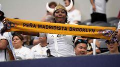 ARLINGTON, TEXAS - JULY 29: A Real Madrid supporter displays a scarf before the pre-season friendly match between FC Barcelona and Real Madrid at AT&T Stadium on July 29, 2023 in Arlington, Texas.   Sam Hodde/Getty Images/AFP (Photo by Sam Hodde / GETTY IMAGES NORTH AMERICA / Getty Images via AFP)