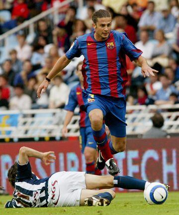 El jugador brasileño militó en el FC Barcelona durante seis temporadas (sin contar las dos en el equipo filial) desde el 2001 hasta el 2007.