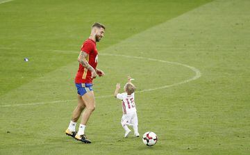 Sergio Ramos con su hijo Marco.