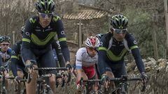 Nairo Quintana (d), ganador de la &uacute;ltima Vuelta a Espa&ntilde;a, y Alejandro Valverde (i), tercero en el &uacute;ltimo Giro de Italia, encabezan el grupo de corredores del equipo Movistar en la carrera del Trofeo Serra de la Tramuntana, disputada entre las localidades de Soller y Deia, de 153,9 kms. de recorrido, disputado dentro de la XXVI Playa de Palma-Challenge ciclista de Mallorca, hoy en Palma. EFE/Cati Cladera