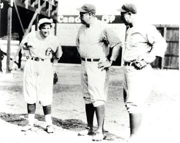No solamente fue la primera mujer en haber jugado profesionalmente béisbol en los Estados Unidos, sino que además el 2 de abril en 1931 jugó un partido de pretemporada ante los Yankees, ponchó a Babe Ruth y Lou Gehrig, sorprendiendo a todo el mundo.