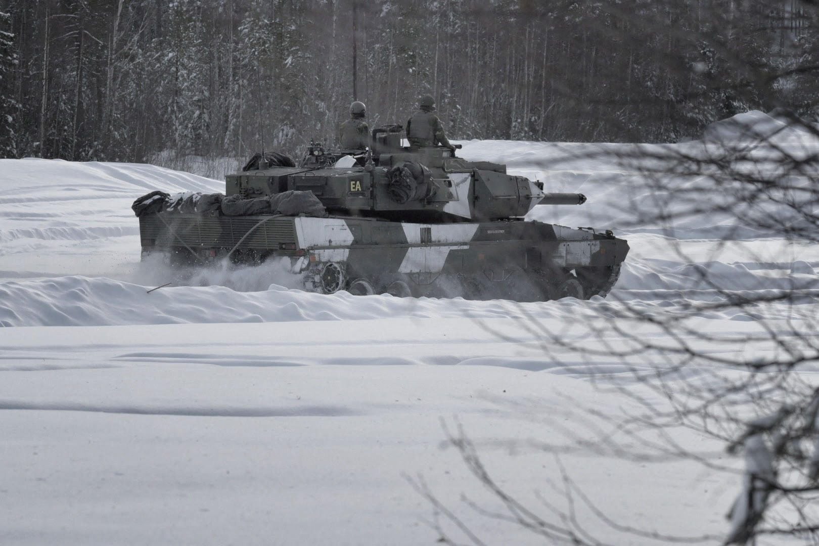 A view shows a Leopard 2 tank from the I19 Armored Battalion before Prime Minister Ulf Kristersson and Defence Minister Pal Jonson hold a press conference in Boden at the Norrbotten Regiment (I19) in connection with the anniversary of Russia's invasion of Ukraine, in Boden, Sweden February 24, 2023. Andreas Sjolin /TT News Agency/via REUTERS   THIS IMAGE HAS BEEN SUPPLIED BY A THIRD PARTY. SWEDEN OUT. NO COMMERCIAL OR EDITORIAL SALES IN SWEDEN