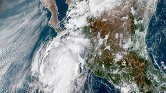Pamela se debilita a depresión tropical; se localiza en Durango