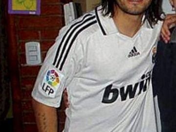 Ever Banega, con la camiseta del Real Madrid. El futbolista argentino jugó en el Valencia, Atlético de Madrid, Sevilla e Inter de Milán.