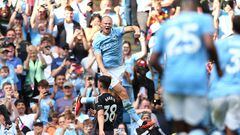 Manchester (United Kingdom), 02/09/2023.- Erling Haaland of Manchester City celebrates scoring the 4-1 goal during the English Premier League soccer match between Manchester City and Fulham FC in Manchester, Britain, 02 September 2023. (Reino Unido) EFE/EPA/ADAM VAUGHAN EDITORIAL USE ONLY. No use with unauthorized audio, video, data, fixture lists, club/league logos or 'live' services. Online in-match use limited to 120 images, no video emulation. No use in betting, games or single club/league/player publications.
