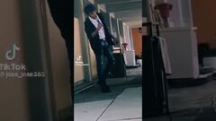 Vídeo: Estudiante se hace viral por cantar como José José