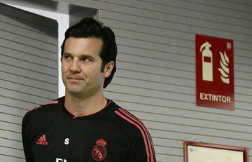 Real Madrid's Argentinian coach Santiago Solari arrives for a press conference at the Valdebebas training complex in the outskirts of Madrid, on March 4, 2019, on the eve of the UEFA Champions League, round of 16, second leg football match against Ajax