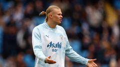 Soccer Football - Premier League - Manchester City v Manchester United - Etihad Stadium, Manchester, Britain - March 3, 2024 Manchester City's Erling Braut Haaland during the warm up before the match Action Images via Reuters/Lee Smith NO USE WITH UNAUTHORIZED AUDIO, VIDEO, DATA, FIXTURE LISTS, CLUB/LEAGUE LOGOS OR 'LIVE' SERVICES. ONLINE IN-MATCH USE LIMITED TO 45 IMAGES, NO VIDEO EMULATION. NO USE IN BETTING, GAMES OR SINGLE CLUB/LEAGUE/PLAYER PUBLICATIONS.