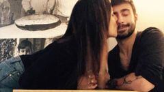 Irene Junquera besando a Rayden el día del 32 cumpleaños del rapero
