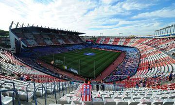 A general view of the Vicente Calderon stadium ahead of the La Liga match between Club Atletico de Madrid and Granada CF at Vicente Calderon Stadium on October 15, 2016 in Madrid, Spain.