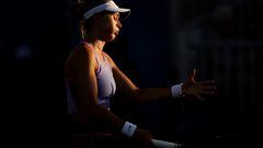 SAN JOSE, CALIFORNIA - AUGUST 06: Paula Badosa of Spain reacts against Daria Kasatkina of Russia during the Semi- Final singles match at the Mubadala Silicon Valley Classic, part of the Hologic WTA Tour, at Spartan Tennis Complex on August 06, 2022 in San Jose, California.   Carmen Mandato/Getty Images/AFP (Photo by Carmen Mandato/Getty Images)
== FOR NEWSPAPERS, INTERNET, TELCOS & TELEVISION USE ONLY ==