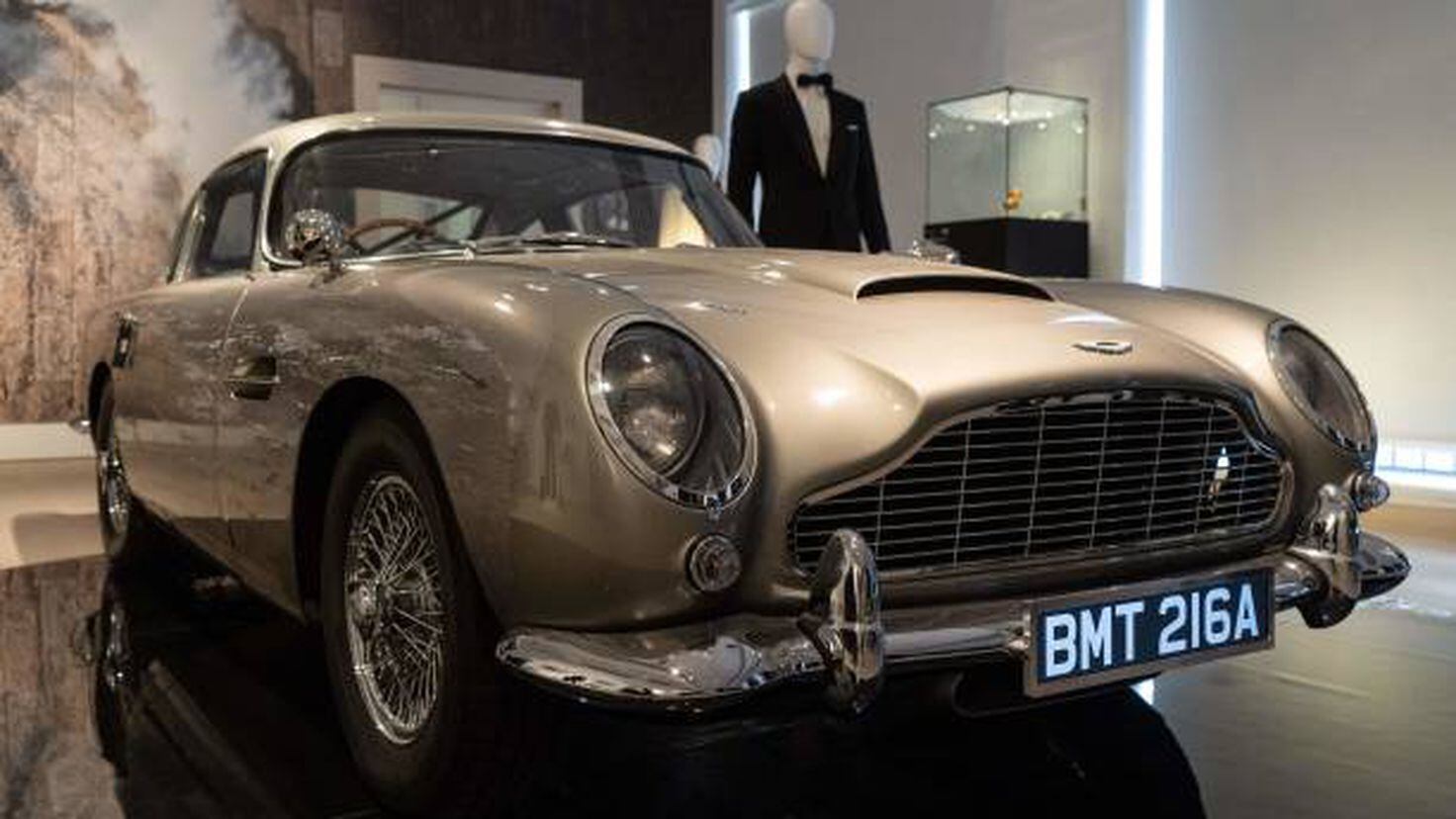 Aston Martin DB5 celebrates 60th anniversary