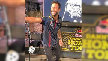 Daniel Ricciardo was in Nashville in a Red Bull car as part of a demo show, but he couldn’t go to Nashville without singing a little bit of country music.