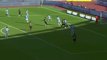 El gol de 'killer' de Lautaro Martínez con una maniobra de manual: control y tiro imparable