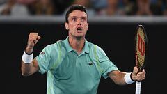 Djokovic - De Miñaur: horario, TV y dónde ver el Open de Australia hoy en directo