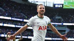 LONDON, ENGLAND - FEBRUARY 26: Harry Kane of Tottenham Hotspur celebrates scoring their teams second goal during the Premier League match between Tottenham Hotspur and Chelsea FC at Tottenham Hotspur Stadium on February 26, 2023 in London, England. (Photo by Chloe Knott - Danehouse/Getty Images)