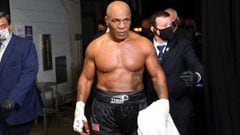 El histórico boxeador Mike Tyson confiesa haberse gastado los $500 millones que ganó en su carrera en mujeres y otras locuras.